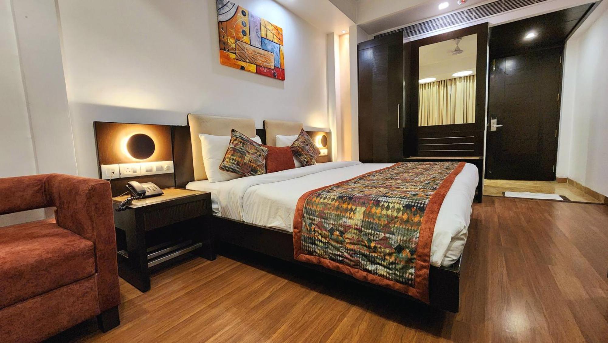 The Prime Balaji Deluxe At New Delhi Railway Station - Free Airport Pickup Hotell Exteriör bild