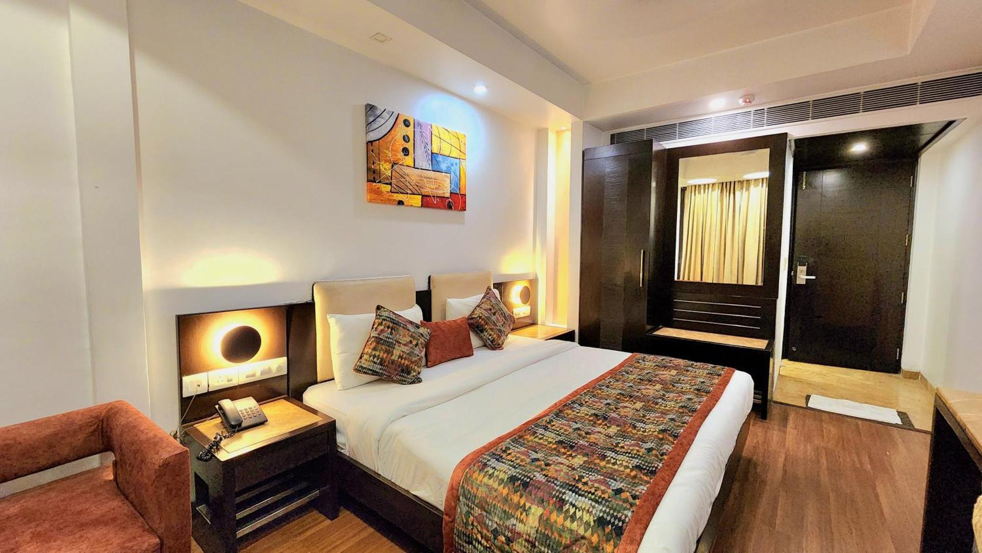 The Prime Balaji Deluxe At New Delhi Railway Station - Free Airport Pickup Hotell Exteriör bild