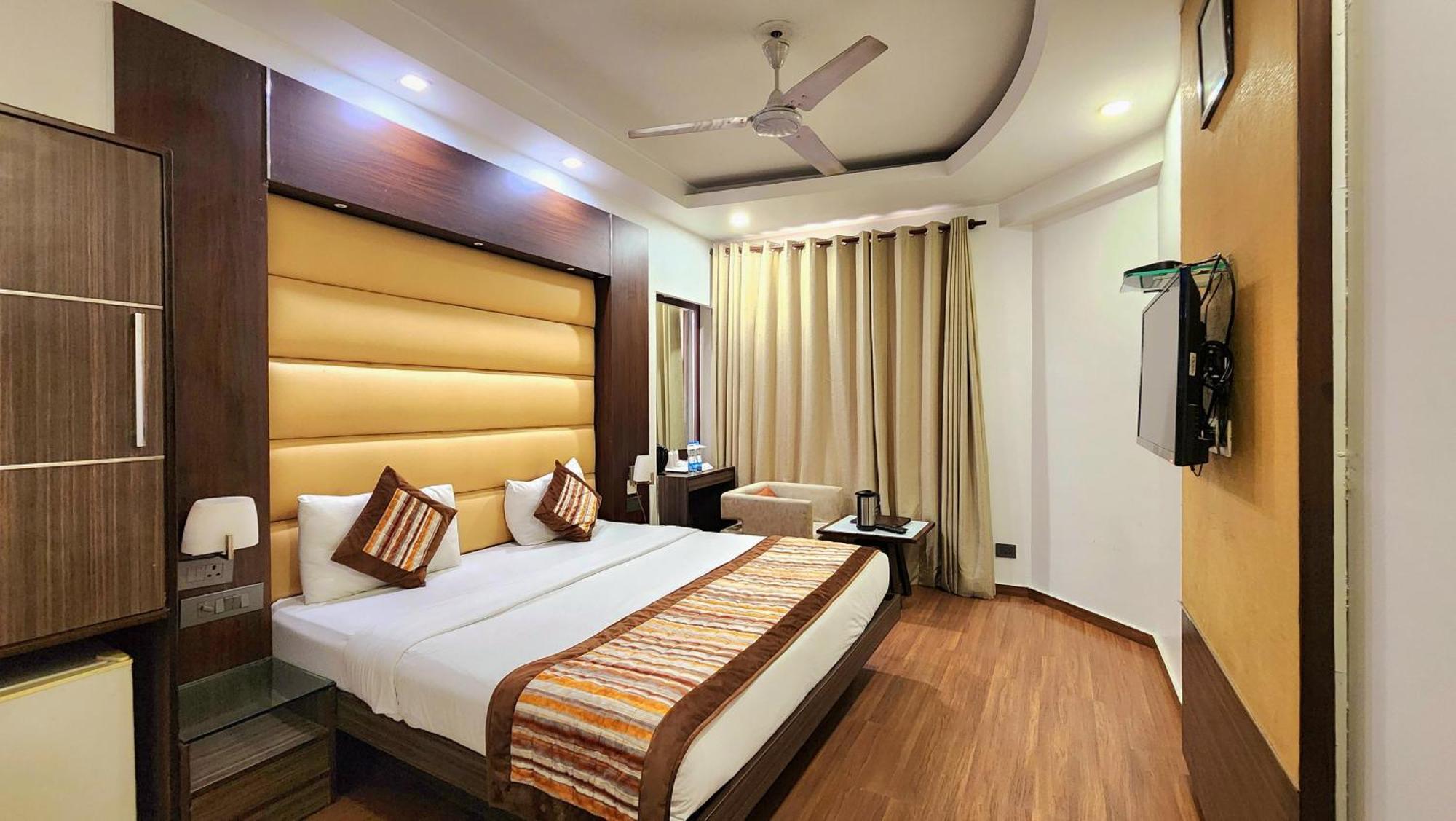 The Prime Balaji Deluxe At New Delhi Railway Station - Free Airport Pickup Hotell Exteriör bild