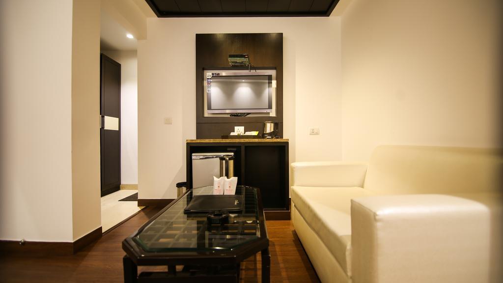 The Prime Balaji Deluxe At New Delhi Railway Station - Free Airport Pickup Hotell Exteriör bild