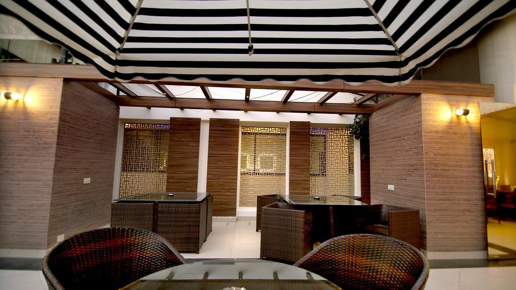 The Prime Balaji Deluxe At New Delhi Railway Station - Free Airport Pickup Hotell Exteriör bild