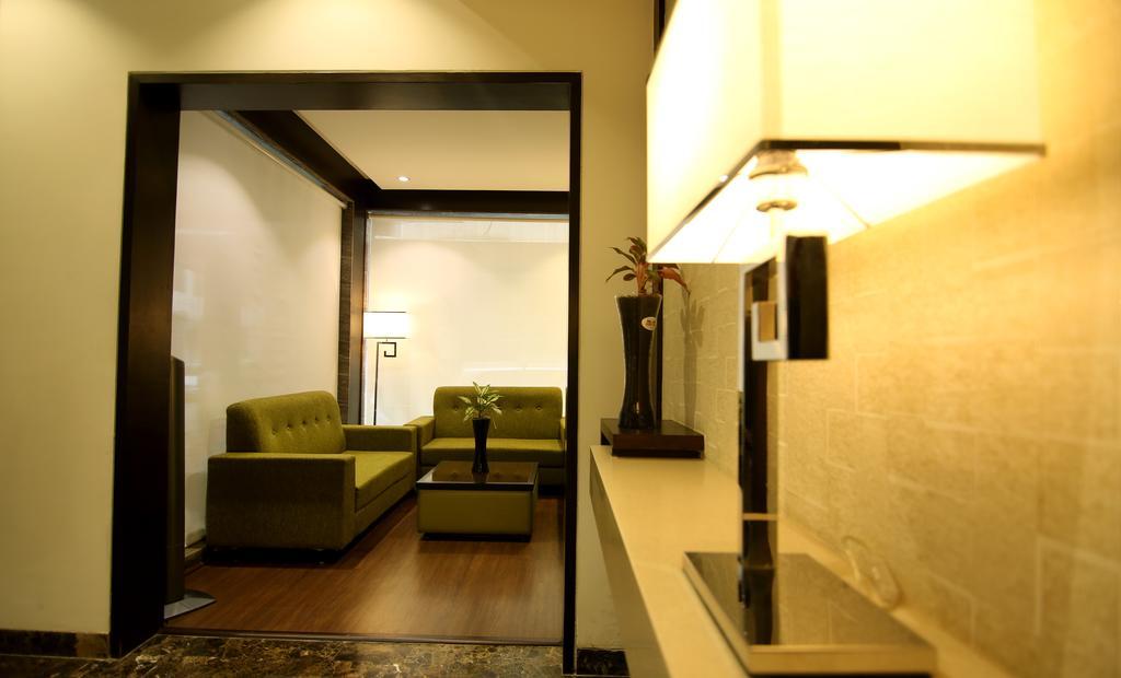 The Prime Balaji Deluxe At New Delhi Railway Station - Free Airport Pickup Hotell Exteriör bild