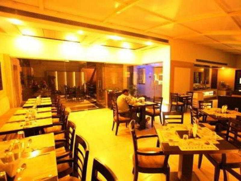 The Prime Balaji Deluxe At New Delhi Railway Station - Free Airport Pickup Hotell Exteriör bild