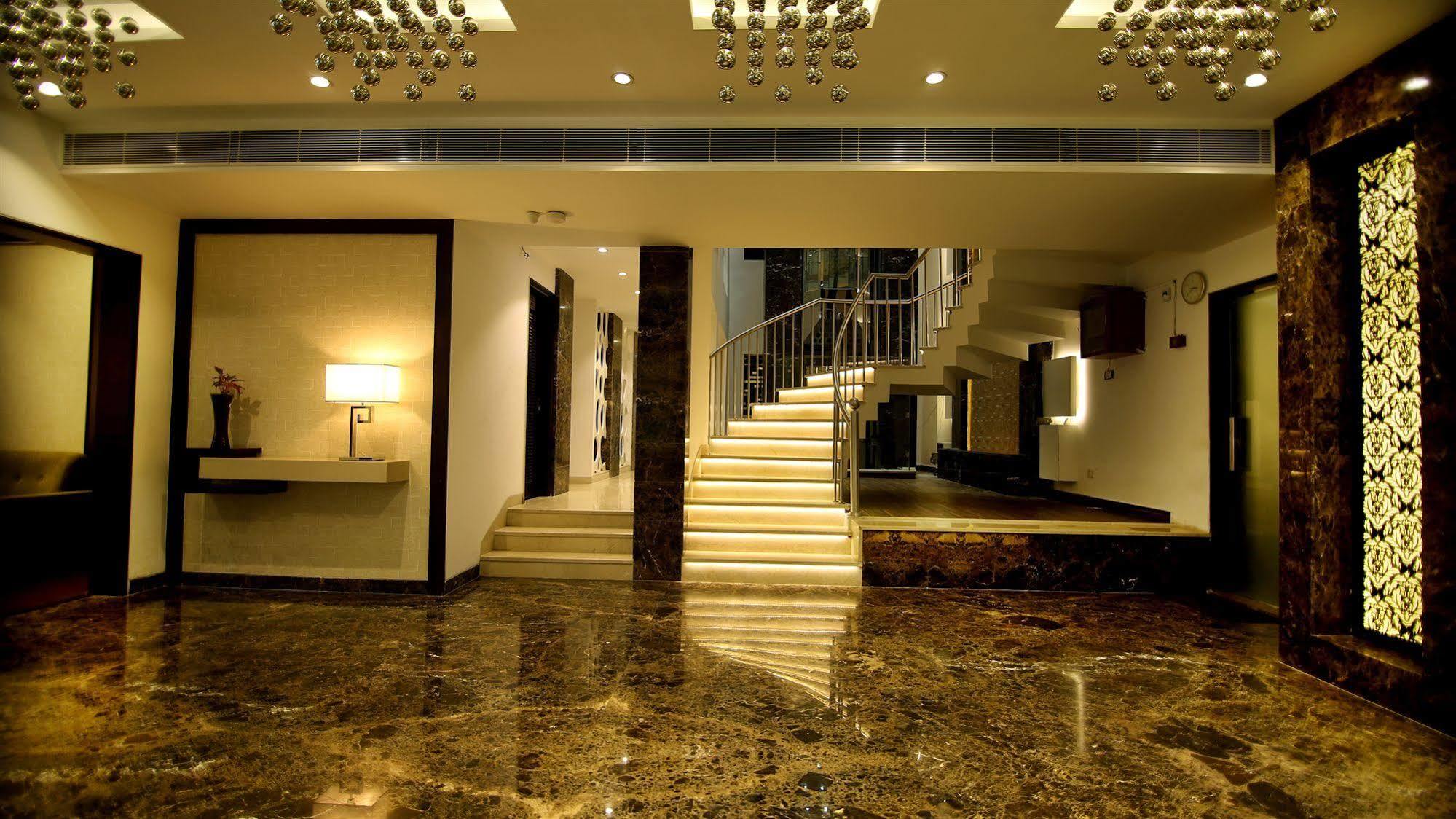 The Prime Balaji Deluxe At New Delhi Railway Station - Free Airport Pickup Hotell Exteriör bild