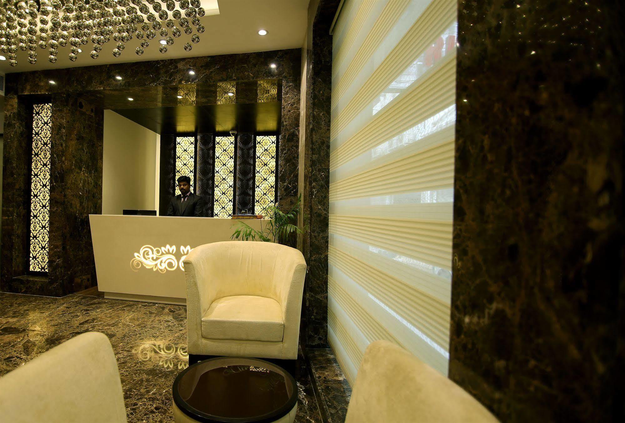 The Prime Balaji Deluxe At New Delhi Railway Station - Free Airport Pickup Hotell Exteriör bild