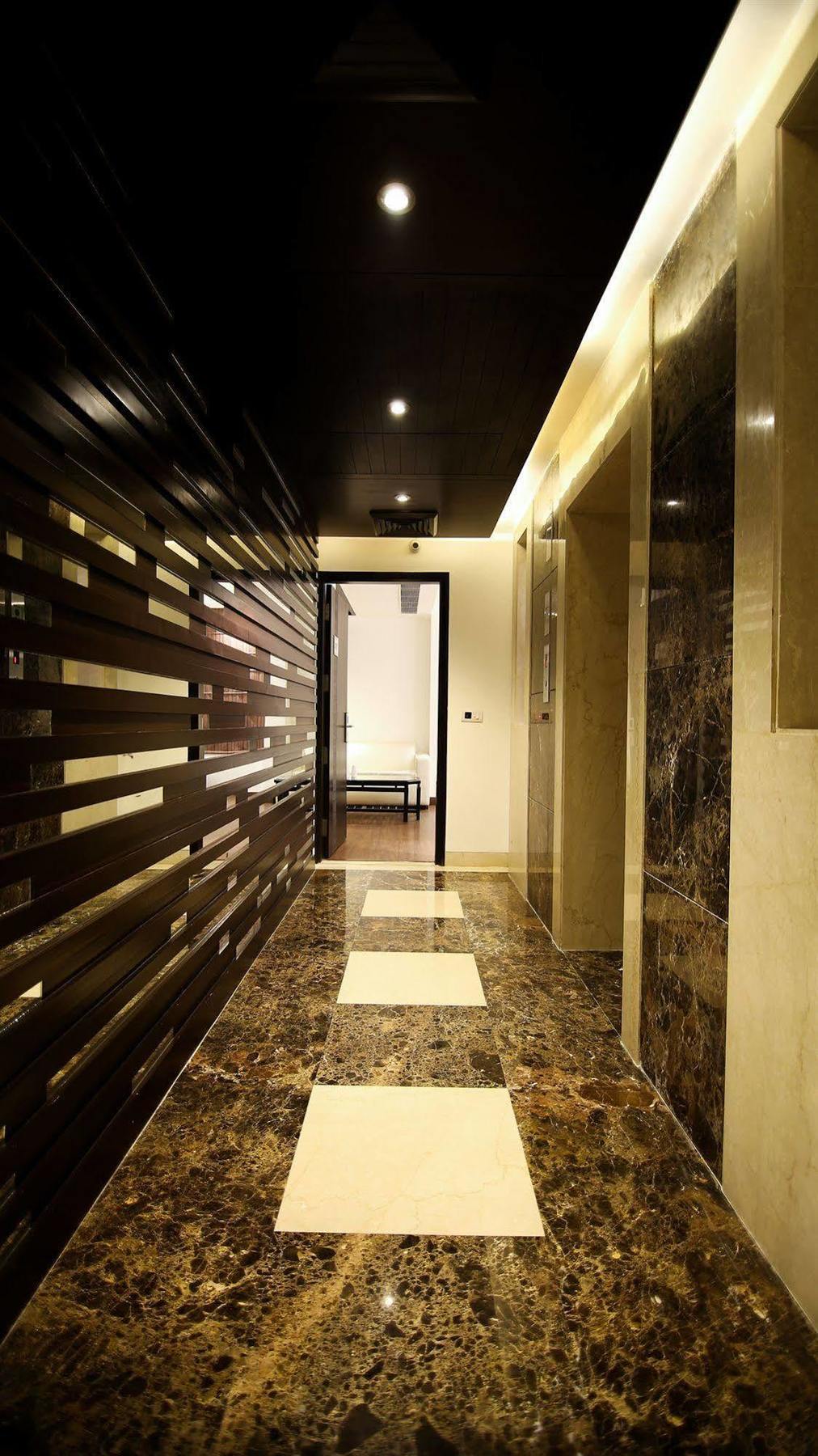 The Prime Balaji Deluxe At New Delhi Railway Station - Free Airport Pickup Hotell Exteriör bild